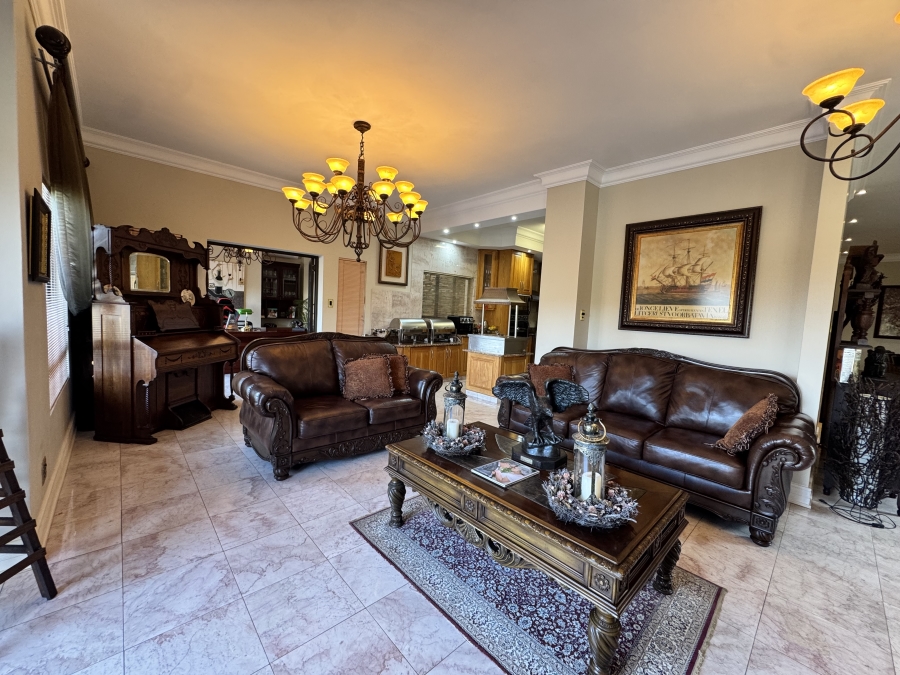 4 Bedroom Property for Sale in Wilkoppies North West